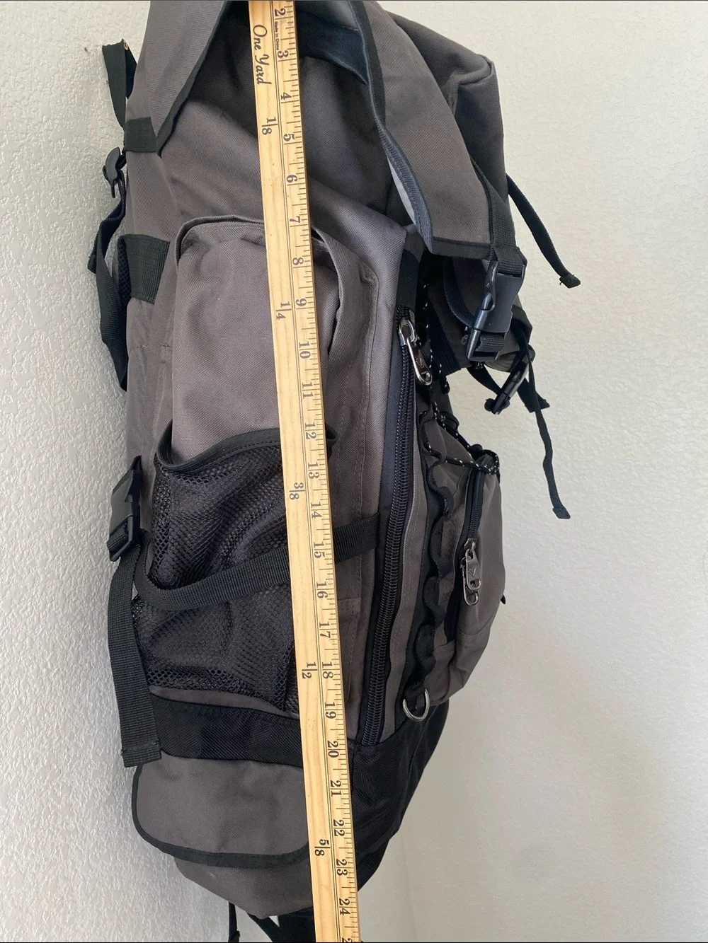Western Pack versatile gray